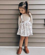 Load image into Gallery viewer, Daisy Suspender