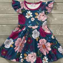 Load image into Gallery viewer, Avery Dress
