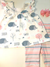 Load image into Gallery viewer, Hedgehog Capri Set
