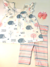 Load image into Gallery viewer, Hedgehog Capri Set
